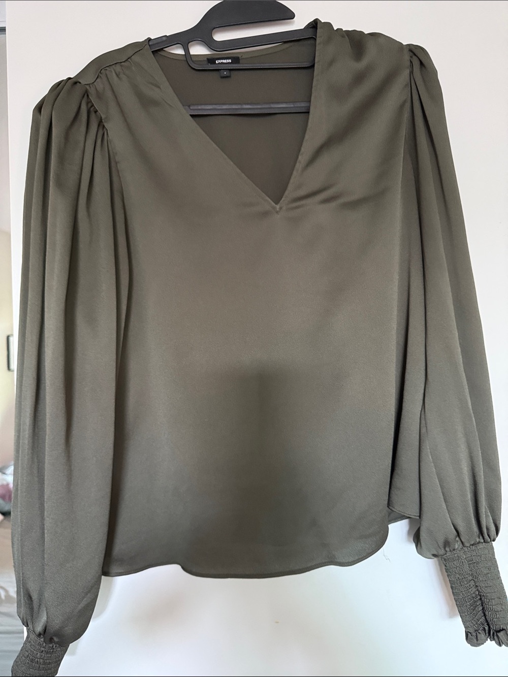 Express Olive V-Neck Puff Sleeve Blouse